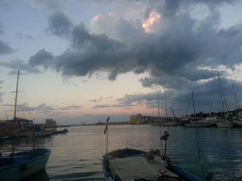 Arco' B&B Trani Cattedrale ภายนอก รูปภาพ
